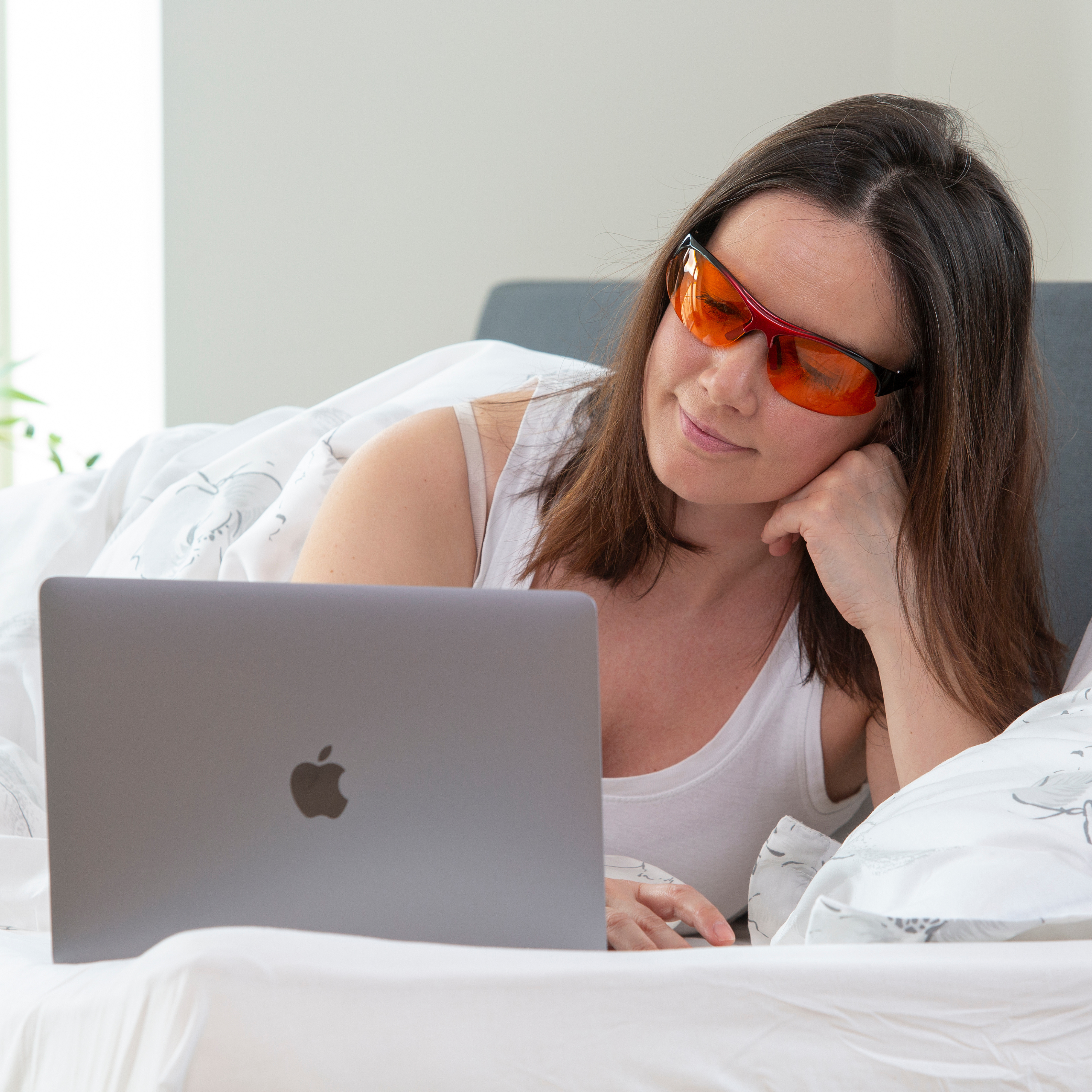 MelaMedic® sertificētas miega brilles BERLĪNĒ