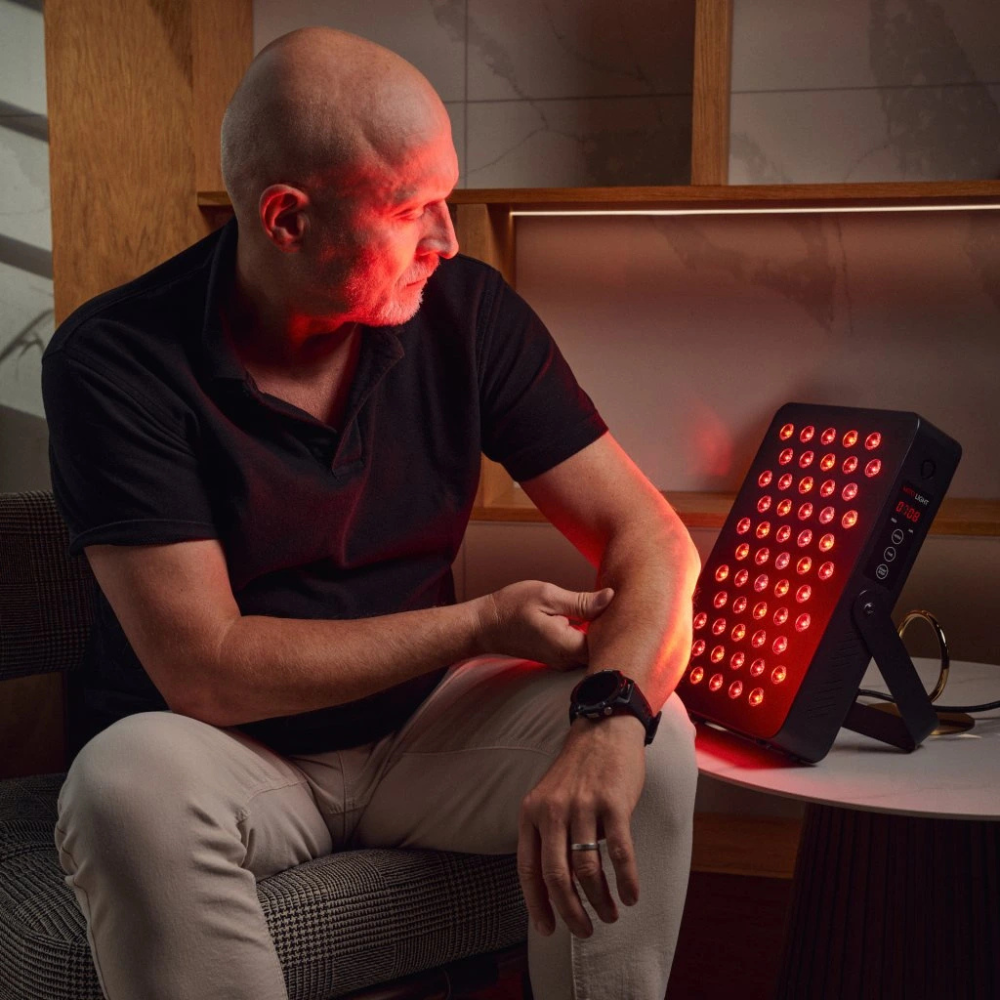MITO LIGHT® INTRO sarkanās gaismas un tuvi infrasarkanās gaismas lampa