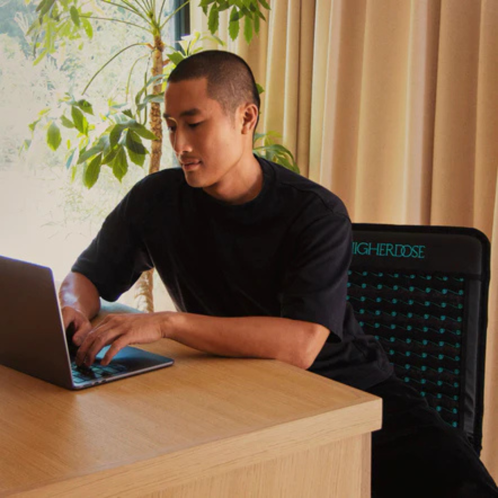 HigherDOSE® pārnēsājamais pulsējošā elektromagnētiskā lauka (PEMF) un infrasarkanā starojuma paklājiņš