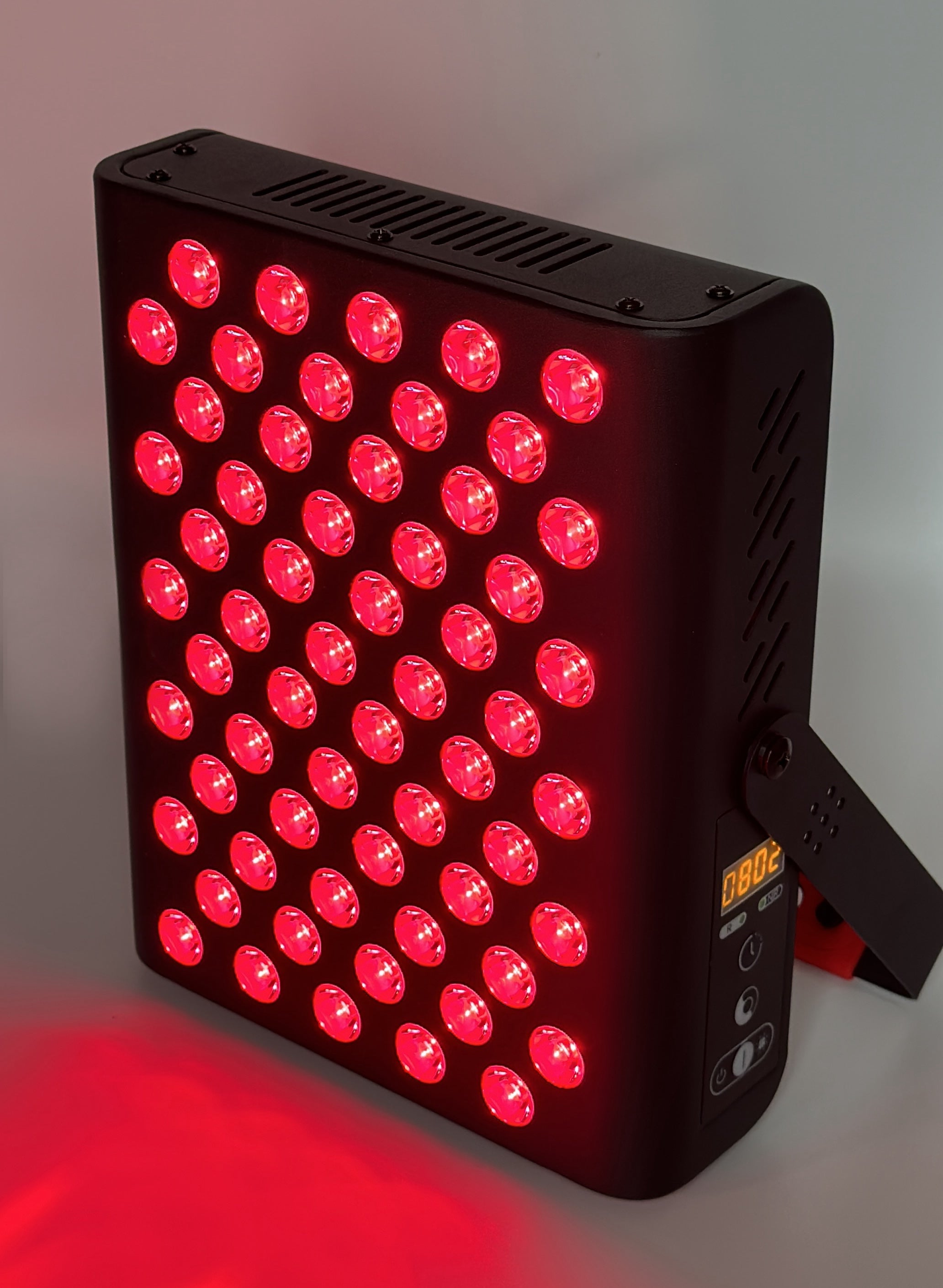 Luminousred® Essential terapeitiskā sarkanās gaismas un tuvā infrasarkanā (NIR) lampa