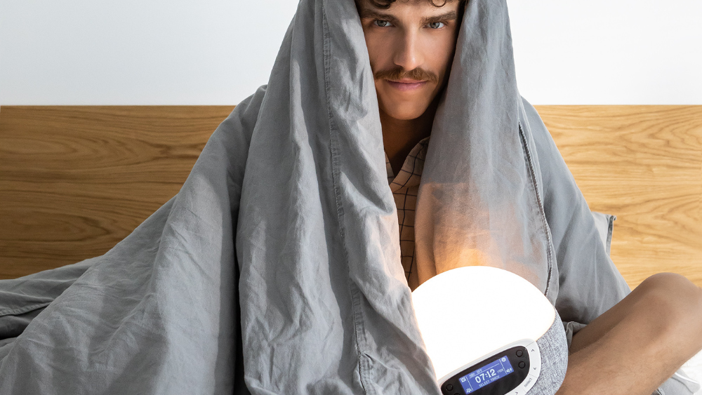 Bodyclock Shine 300 – gaismas modinātājs ar radio, balto troksni un 15 skaņām