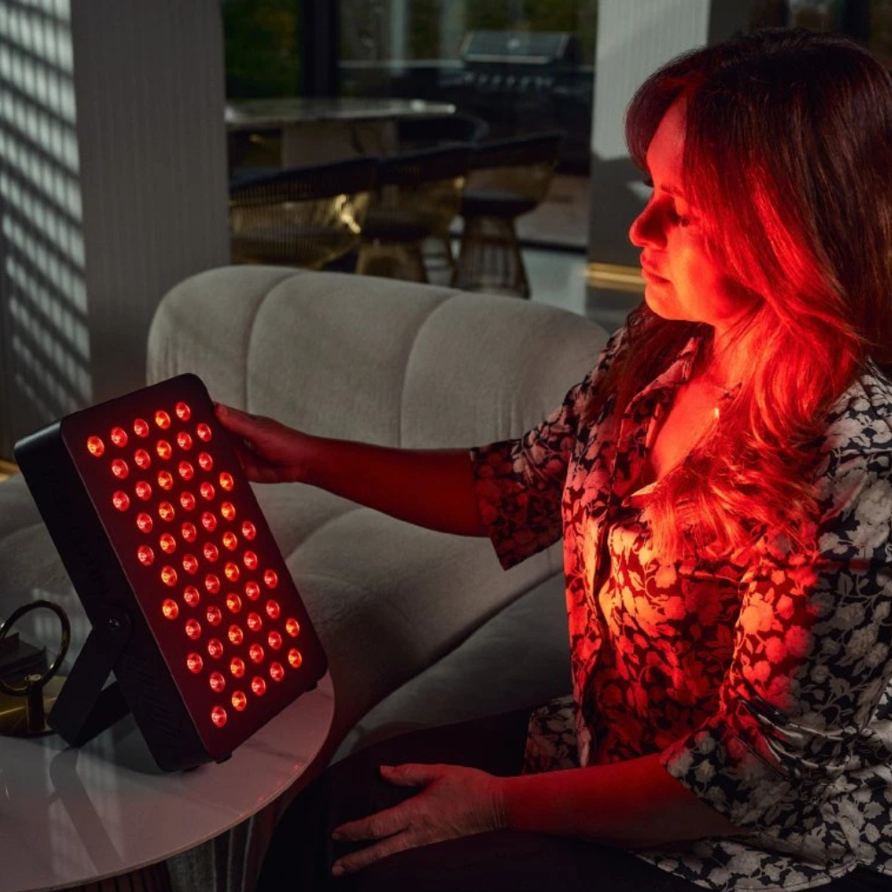 MITO LIGHT® INTRO sarkanās gaismas un tuvi infrasarkanās gaismas lampa